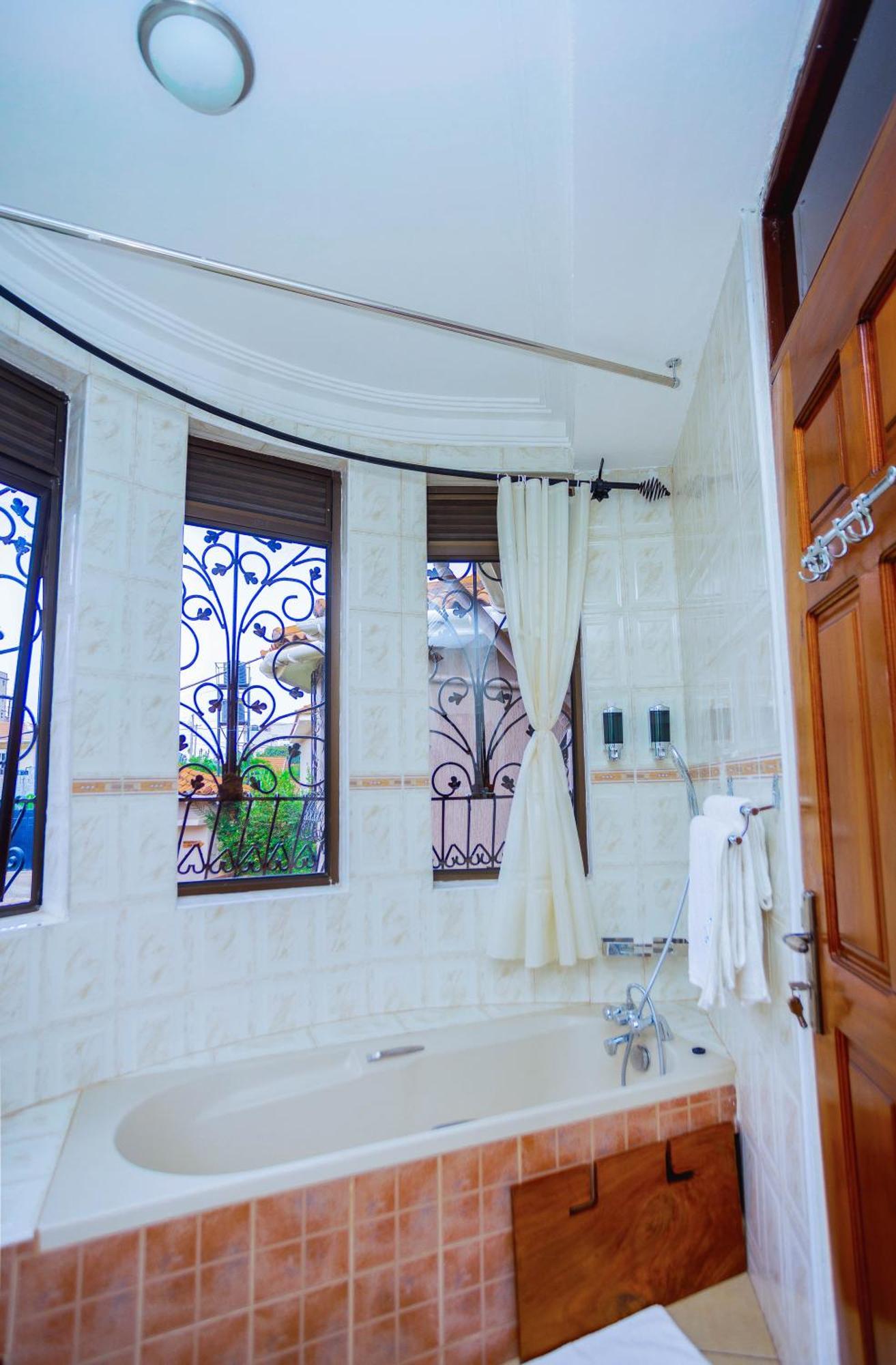 Gazelle Guest House Kampala Kültér fotó